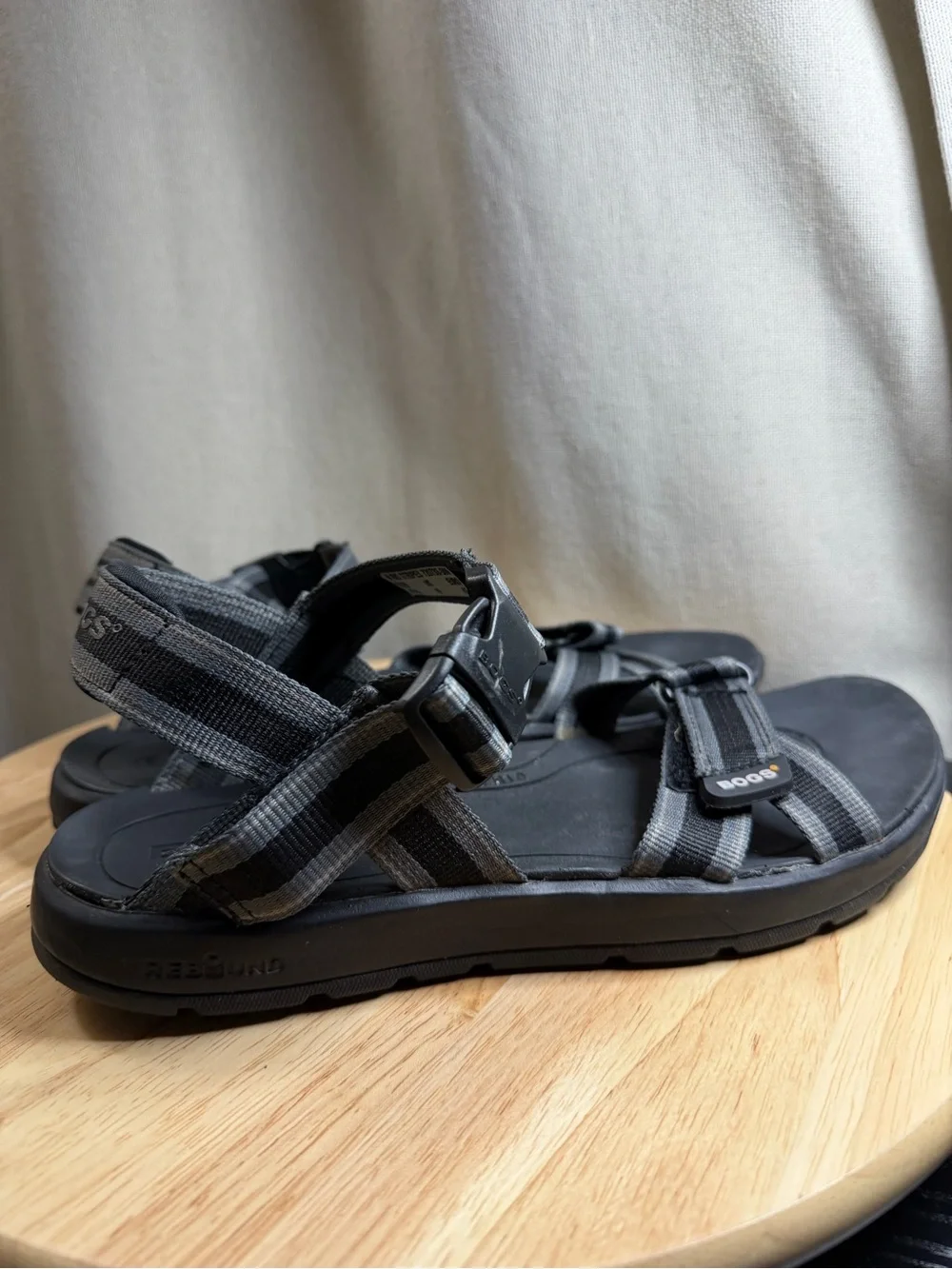 Bogs Men’s Rio stripes sandals